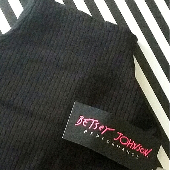 Betsey Johnson Tops - Betsey Johnson Performance Top